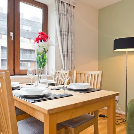 Retreat Apartment *